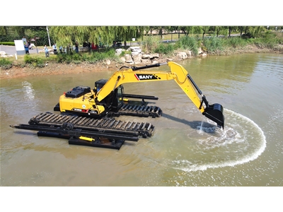 水陸兩用挖掘機